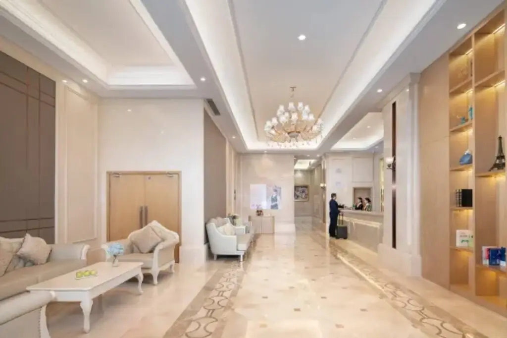 Чэнду: Vienna International Hotel (Chengdu Pidu Bailun Plaza)