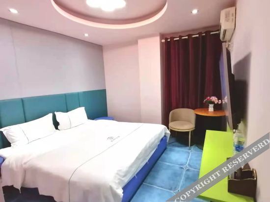 Чанша: Liangqi Hotel (Changsha Wuyi Square Taiping Street)