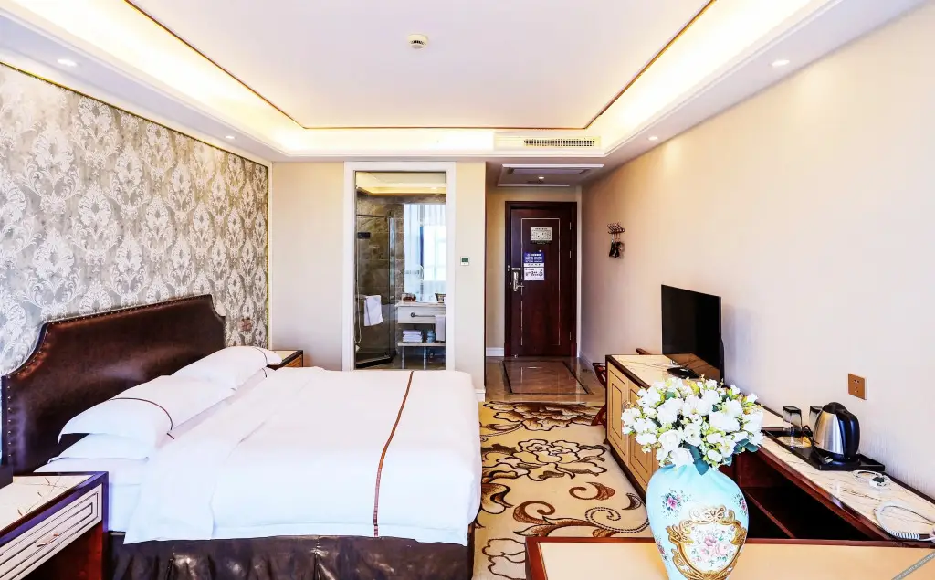 Шаоксинг: Elan Hotel