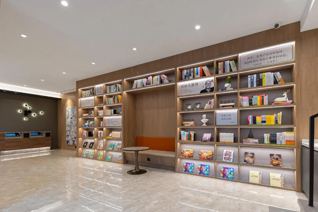 Нанкин: Hanting Hotel Nanjing Mochou Lake Huju South Road
