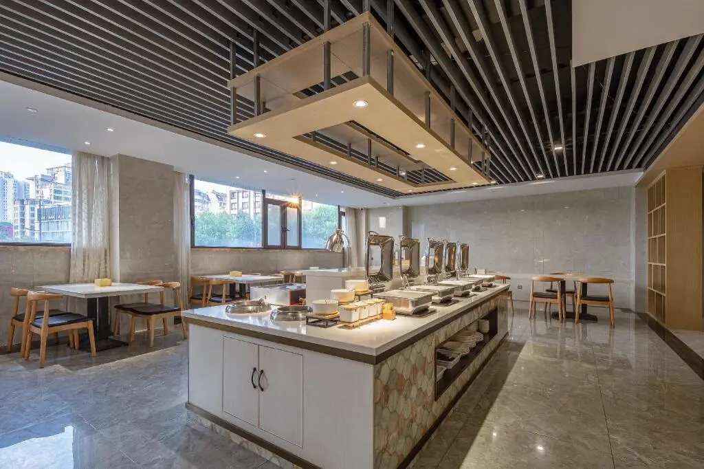 Нанкин: Hanting Hotel Nanjing Mochou Lake Huju South Road
