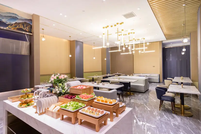 Хэфэй: Atour Hotel Hefei Shushan Hi-tech Industrial Park West Changjiang Road