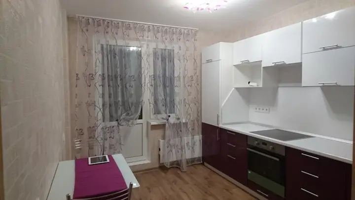 Нижний Новгород: Апартаменты на Волжской Набережной