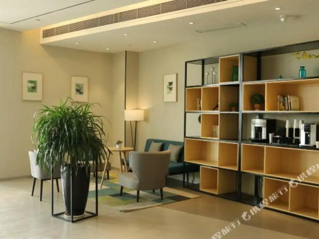 Циндао: Home Inn Selected (Qingdao North Railway Station Jinshui Road)
