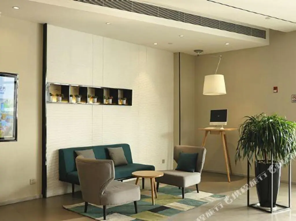 Циндао: Home Inn Selected (Qingdao North Railway Station Jinshui Road)