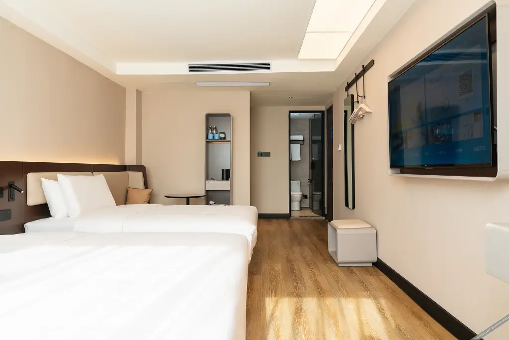 Hanting Hotel (Zhuhai Gongbei Port Fuhuali Branch) — фото 1