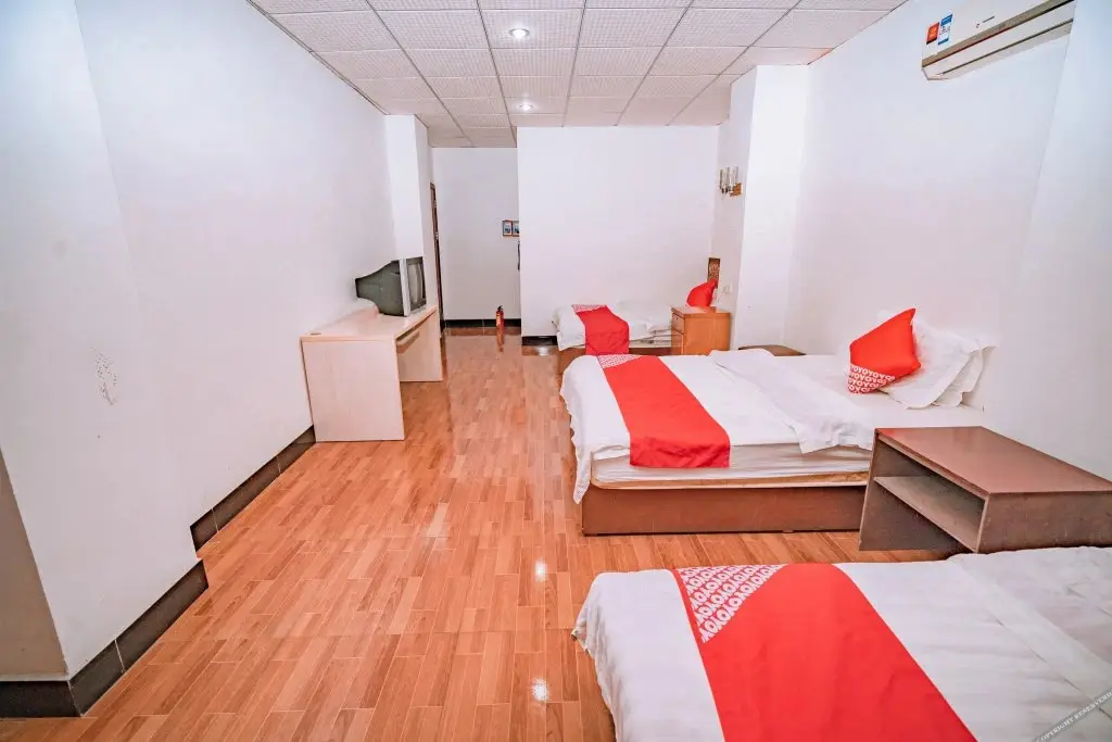 Чжуншань: Zhongshan hotel