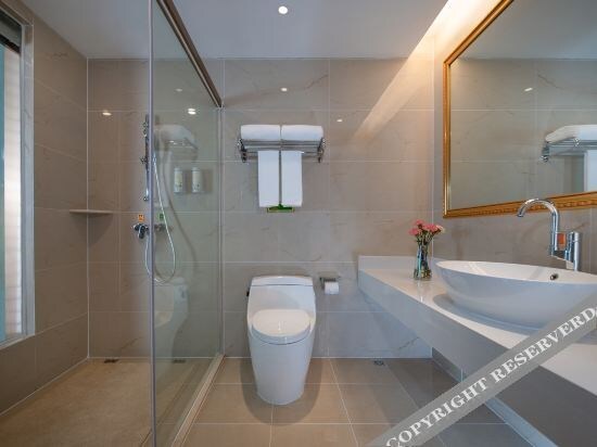Аньшунь: Vienna Hotel Anshun Huangguoshu Street RT Maet