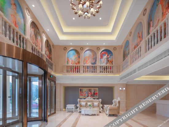 Баодин: Vienna Hotel (Muping Century Huating Branch)