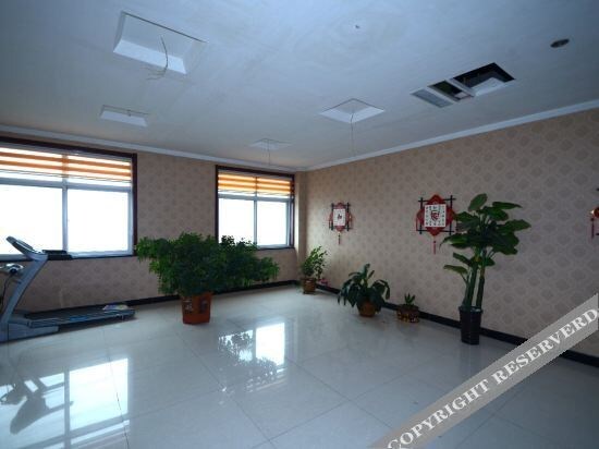 Баодин: Hotel Vienna (Wangdu bus station)