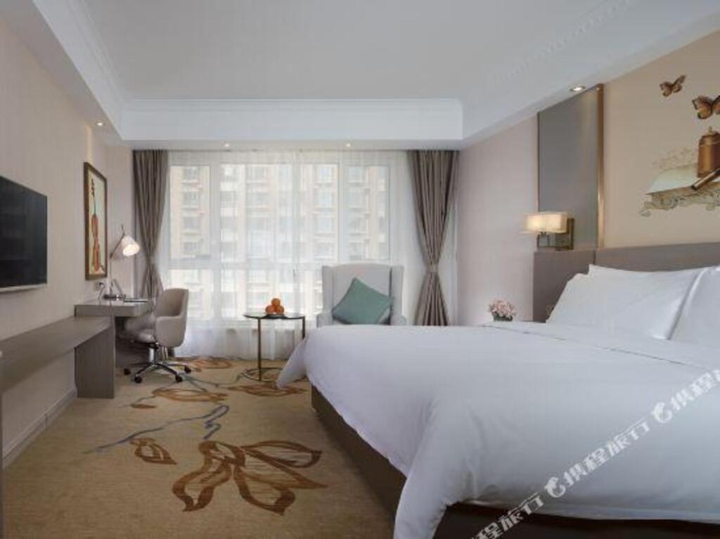 Баотоу: Vienna International Hotel (Baotou Railway Station)