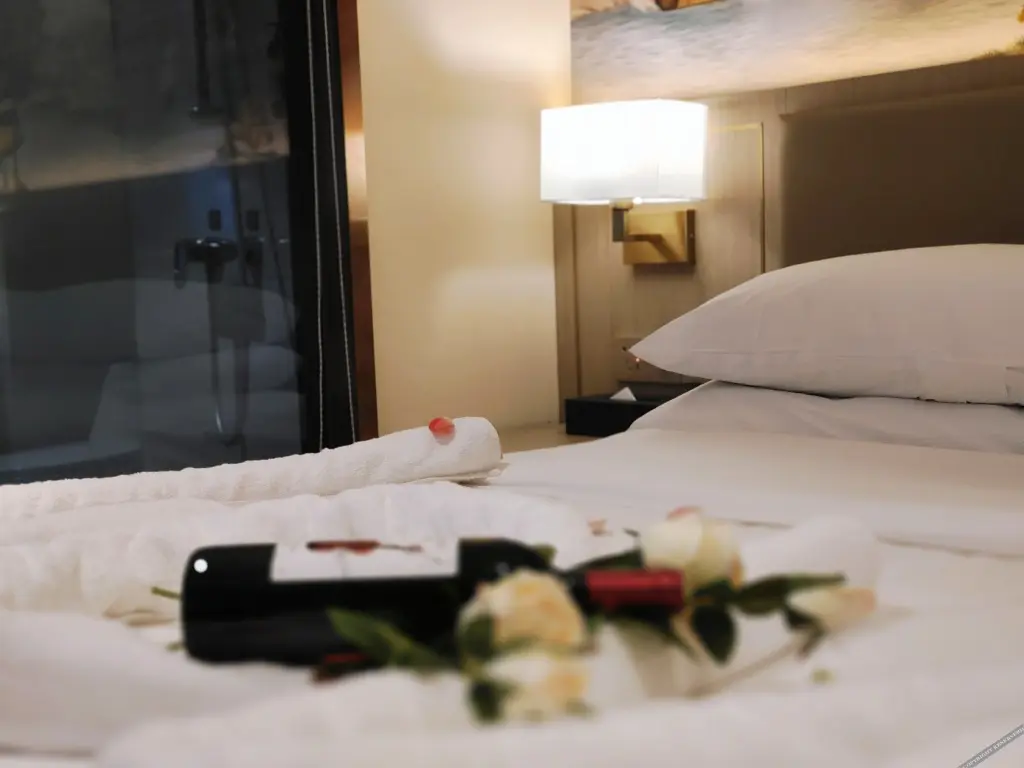 Бэйхай: Vienna Hotel (Beihai Weizhou Island Lanqiao seaview shop)
