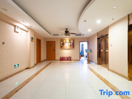 Пекин: Sanhao hotel in Vienna (Yangqiao store of Beijing South Railway Station)