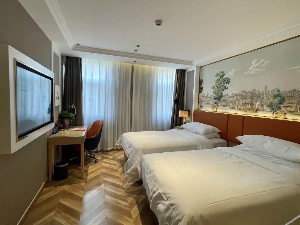 Пекин: VIENNA HOTEL(BeiJing Changping Shuitun Store)