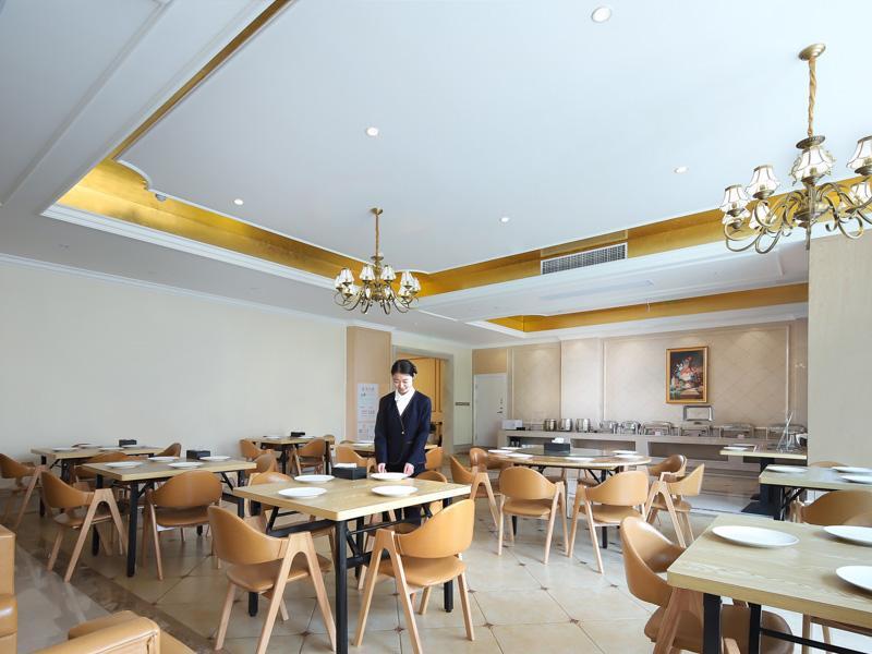Бенгбу: Vienna Hotel Anhui Bengbu South High-Speed Railway Station