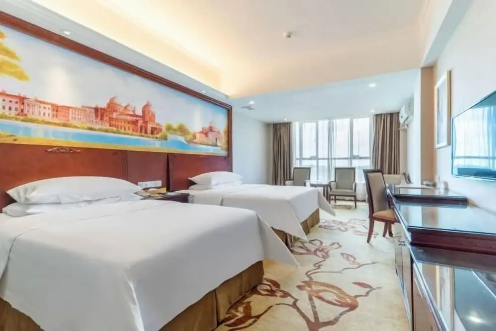 Чанцзян: Vienna Hotel (Changjiang Avenue Store)