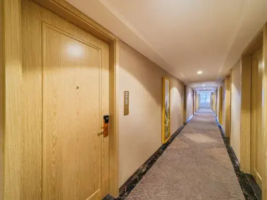 Чанцзян: Vienna Hotel (Changjiang Avenue Store)