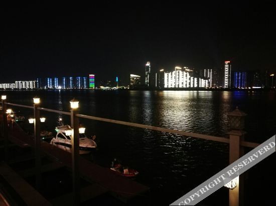 Чанша: Vienna International Hotel (Changsha Juzizhoutou)