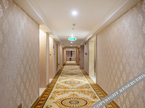 Чанша: Vienna International Hotel (Changsha Lugu Leifeng Avenue)