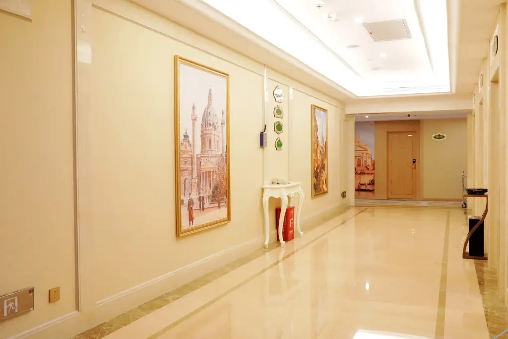 Чанша: Vienna International Hotel( Liuyang Jingkai District Centre international store)