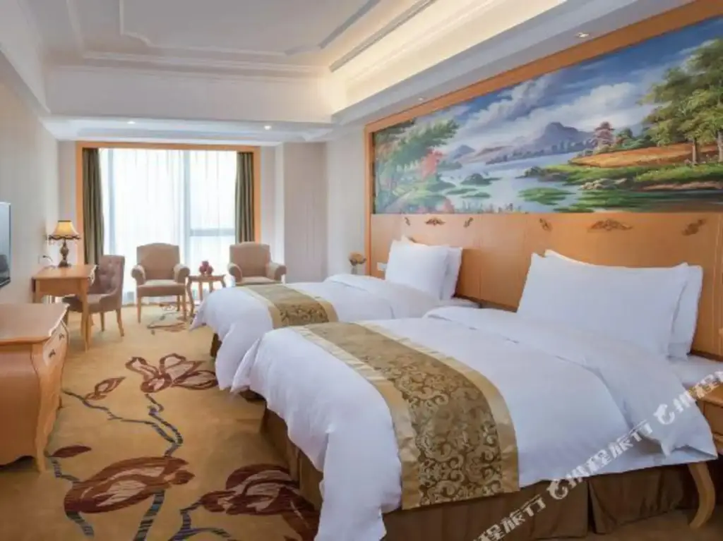 Чанша: Vienna International Hotel (Jinxia Bonded Store, Xiangjiang North Road, Changsha)