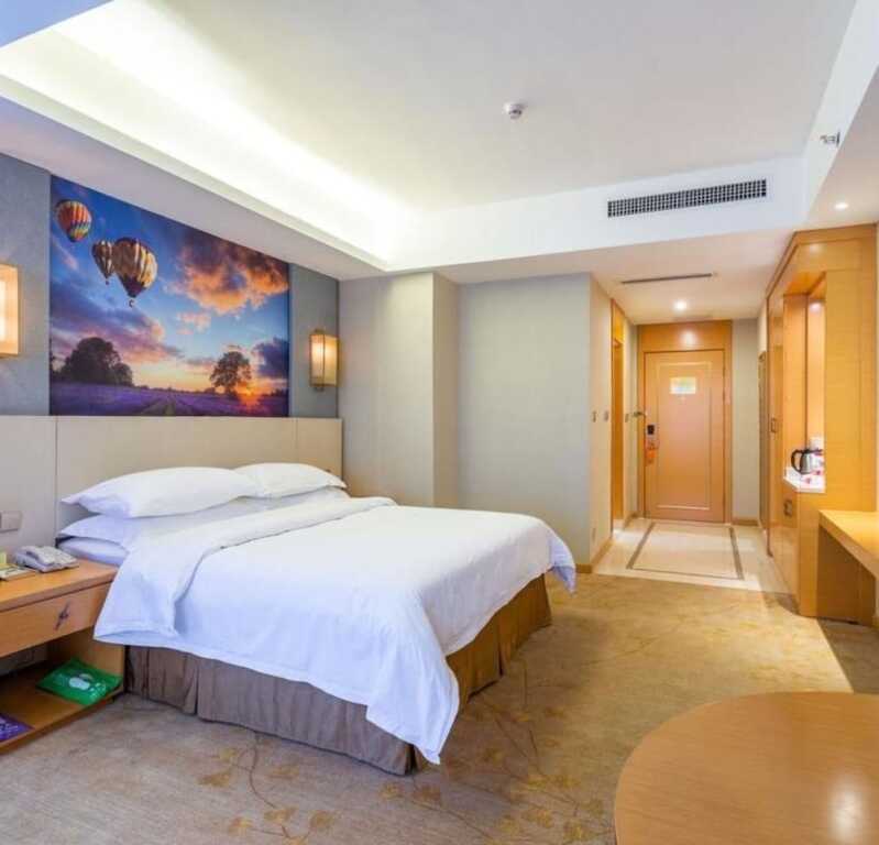 Чанша: Vienna International Hotel (Changsha Wuyi Square)