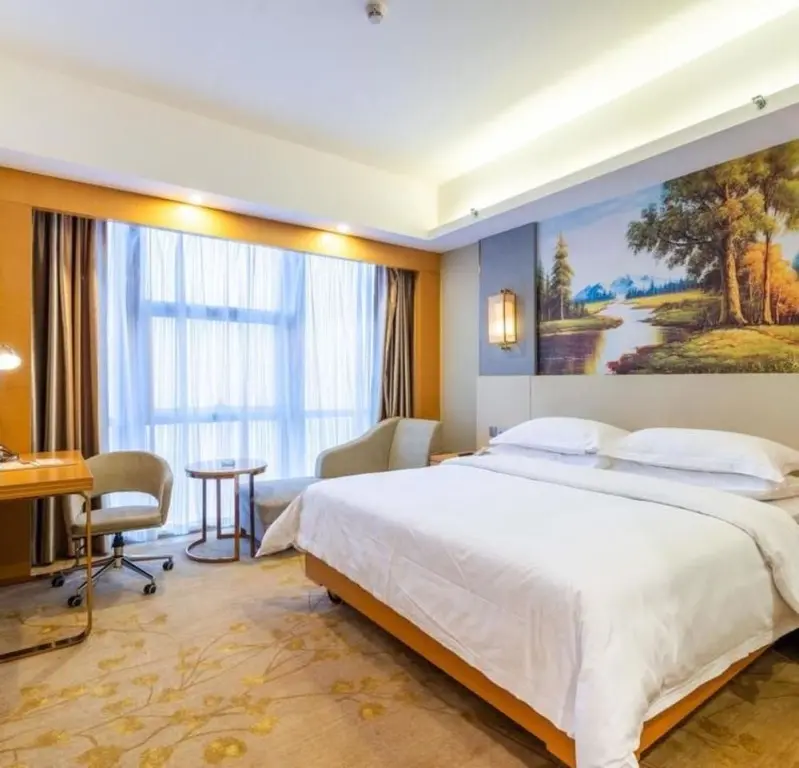Чанша: Vienna International Hotel (Changsha Wuyi Square)
