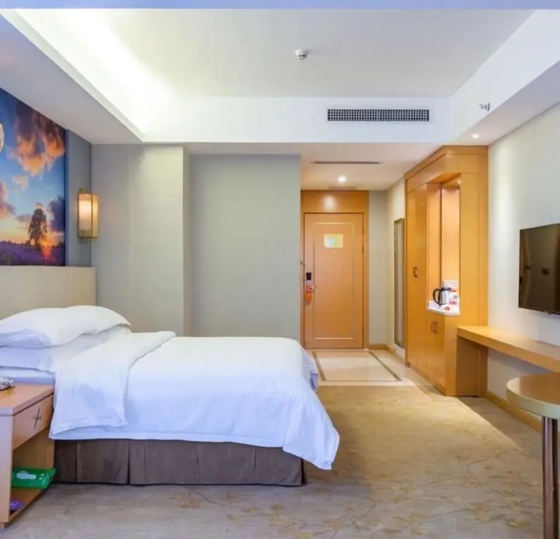 Чанша: Vienna International Hotel (Changsha Wuyi Square)