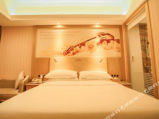 Чэнду: Vienna Hotel (North Square of Chengdu North Railway Station)