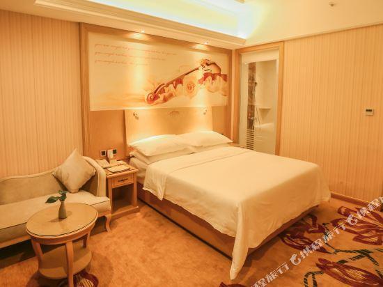 Чэнду: Vienna Hotel (North Square of Chengdu North Railway Station)