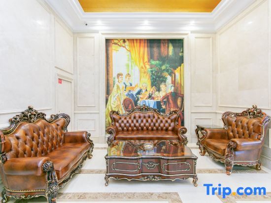Чэнду: Vienna Hotel (North Square of Chengdu North Railway Station)