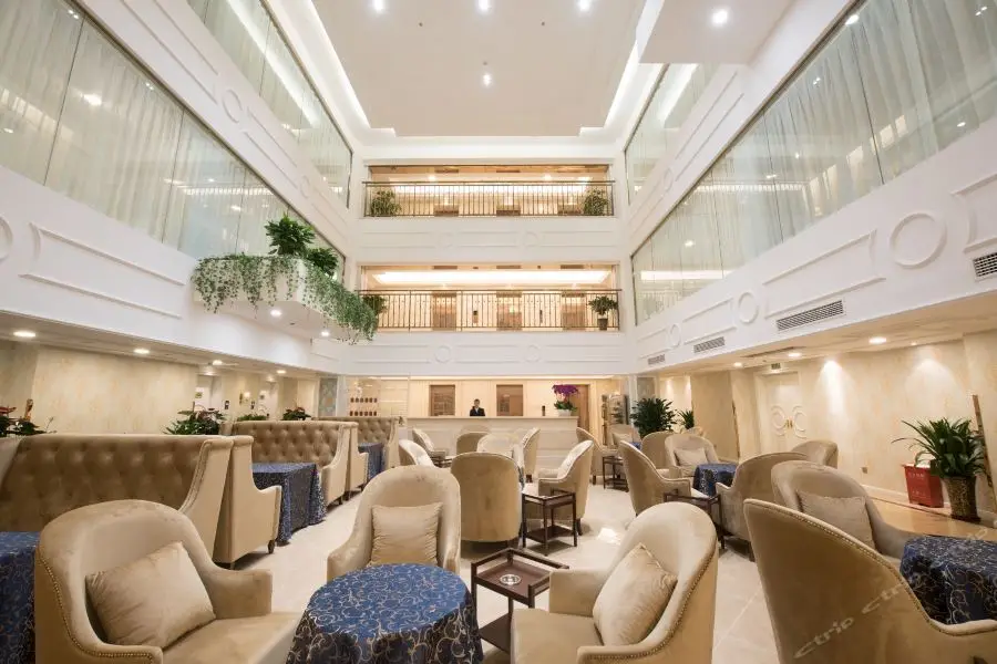Чэнду: Vienna International Hotel (Chengdu West Railway Station Qingyang Wanda)