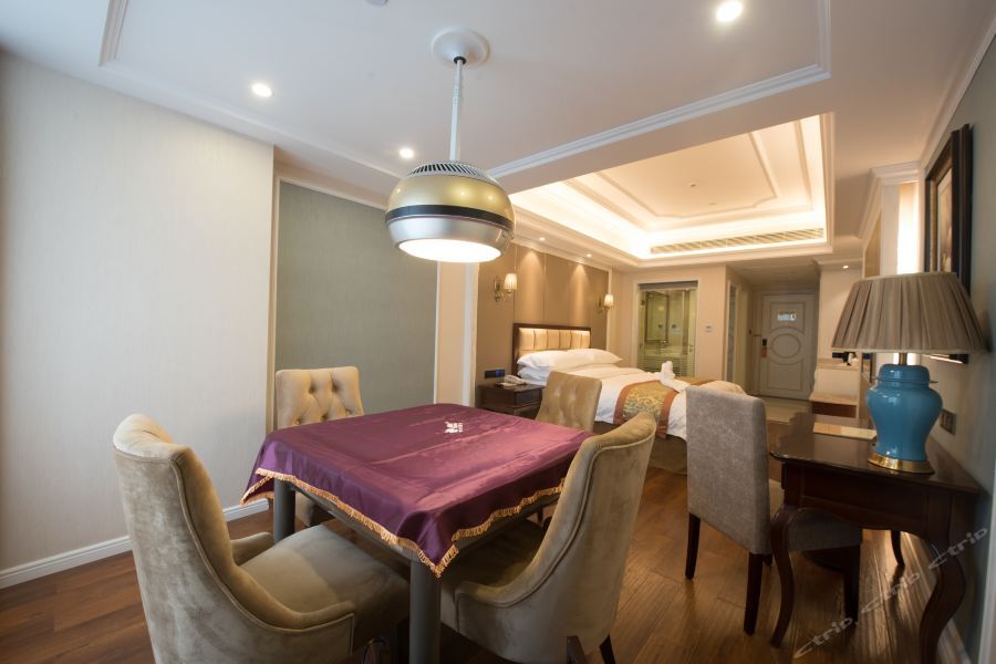 Чэнду: Vienna International Hotel (Chengdu West Railway Station Qingyang Wanda)