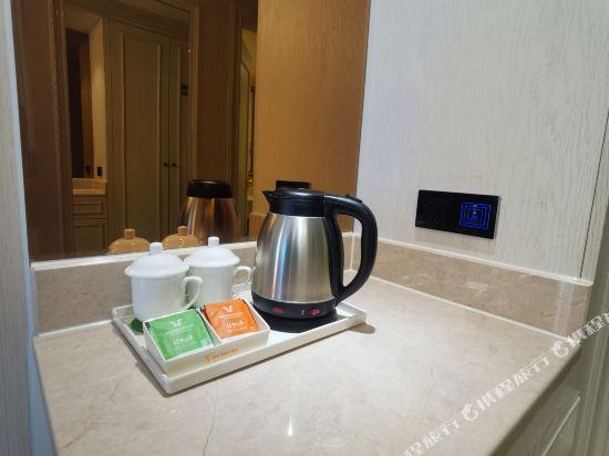 Чэнду: Vienna International Hotel (Chengdu West Railway Station Qingyang Wanda)