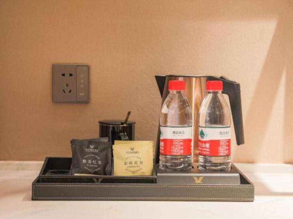 Чэнду: Vienna International Hotel (Chengdu Longquan Automobile City Aviation Academy Branch)