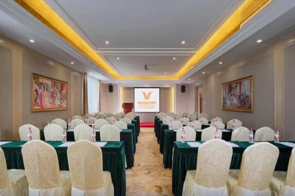 Чэнду: Vienna Hotel Chengdu Dufu Cottage the Jinsha Site