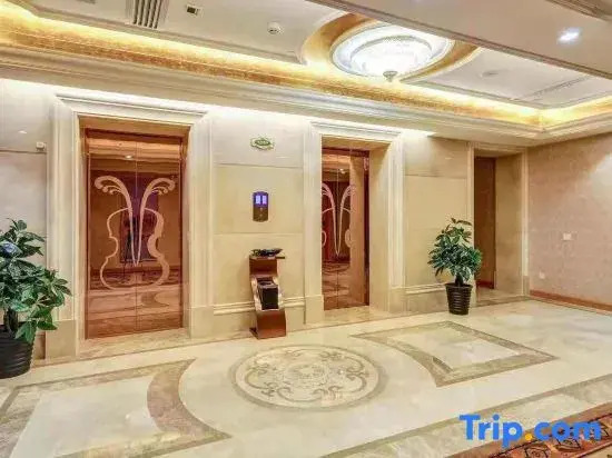 Чифэн: Vienna Hotel(Chifeng Railway Station Branch)