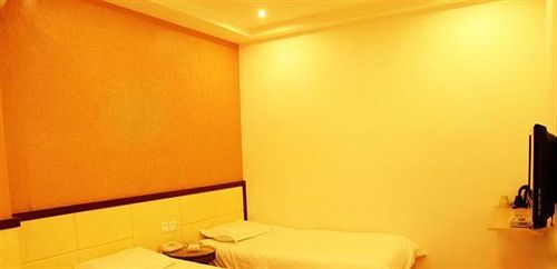 Далянь: Dalian Jiujiu Fashion Hotel