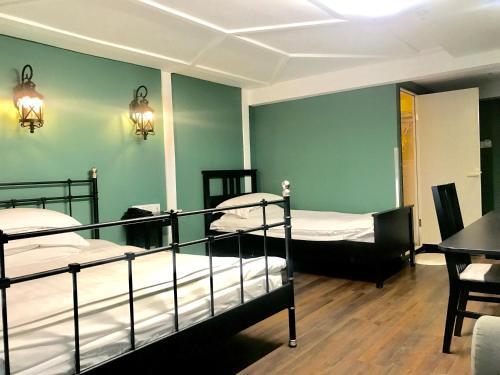 Шанхай: Men Tang Hotel