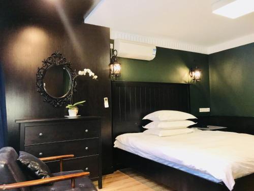 Шанхай: Men Tang Hotel
