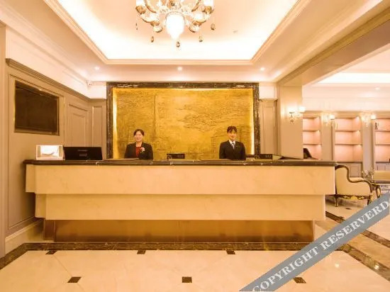 Хецзе: Hotel Belleaire