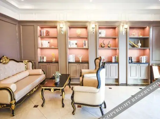 Хецзе: Hotel Belleaire