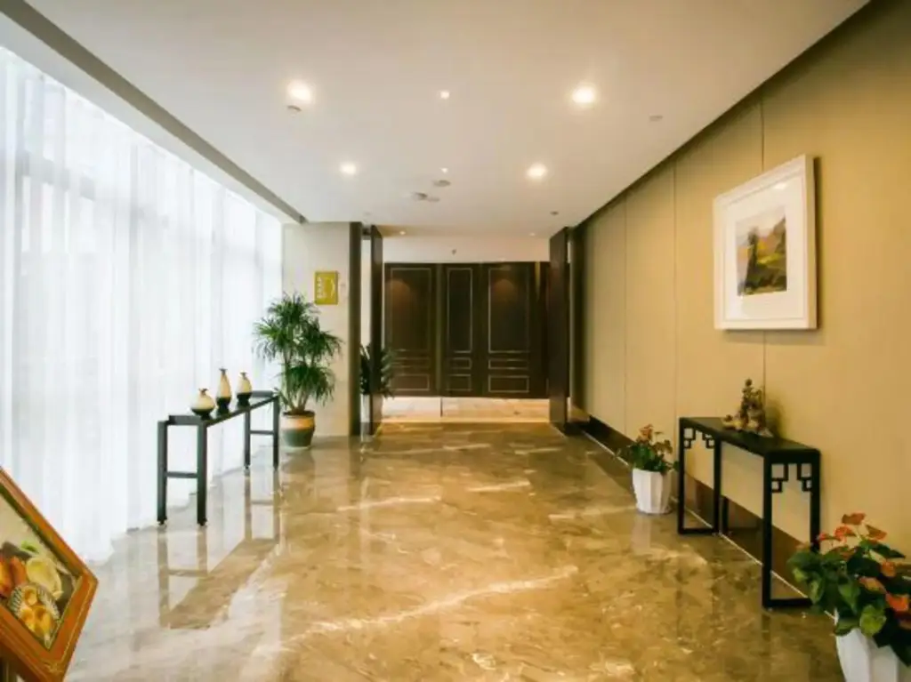 Yiyuan Hotel — фото 1