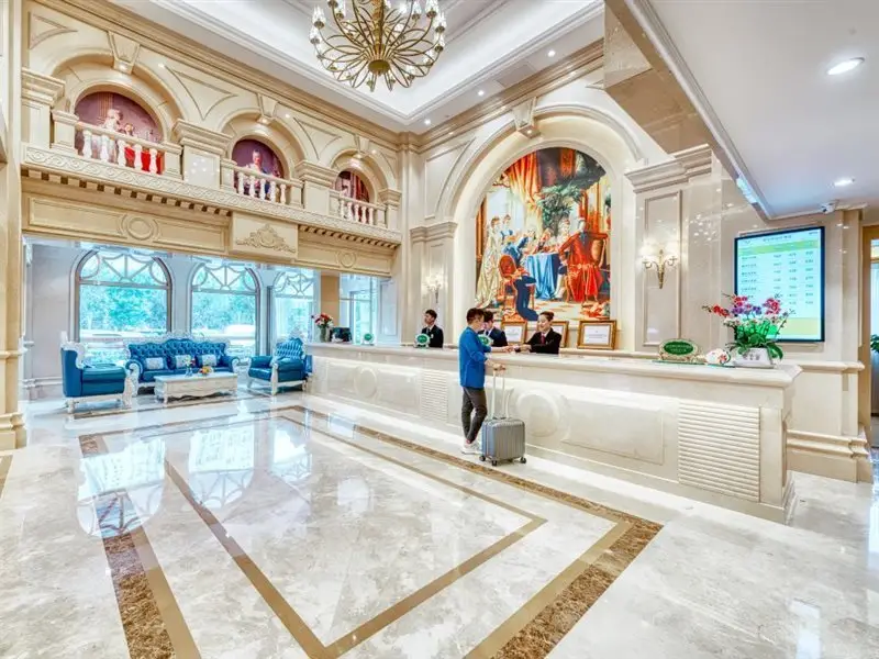 Тяньцзинь: Vienna International Hotel (Tianjin Ling'ao)