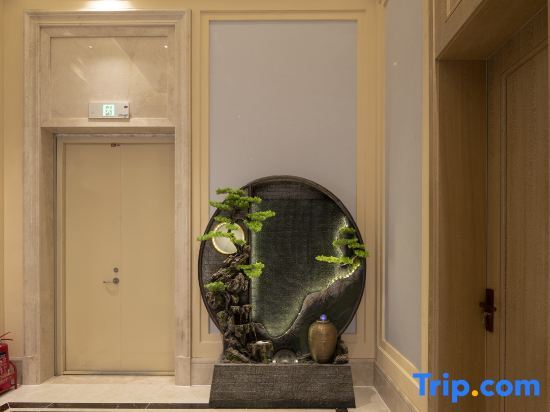 Тяньцзинь: Vienna Hotel  Tianjin railway station Haihe Jinwan