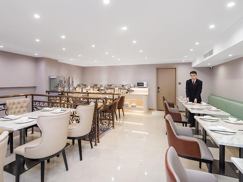 Тяньцзинь: Vienna Hotel Tianjin Jinzhong Street