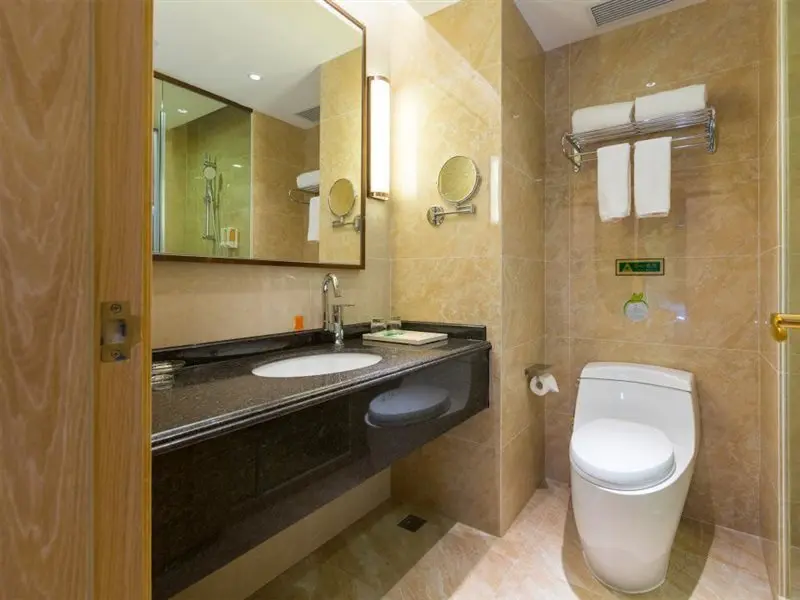 Дунгуань: Vienna International Hotel (Dongguan Songshan Lake Guanzhang Road)