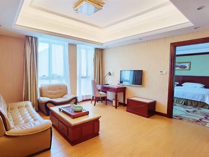 Дунгуань: Vienna International Hotel (Dongguan Qishi Center)