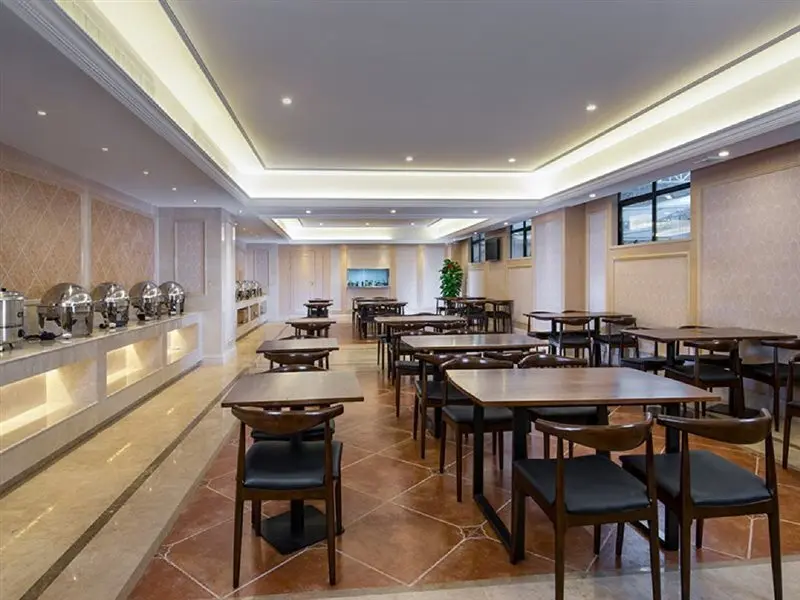 Дунгуань: Vienna International Hotel (Dongguan Shilong Huixing Business Center)