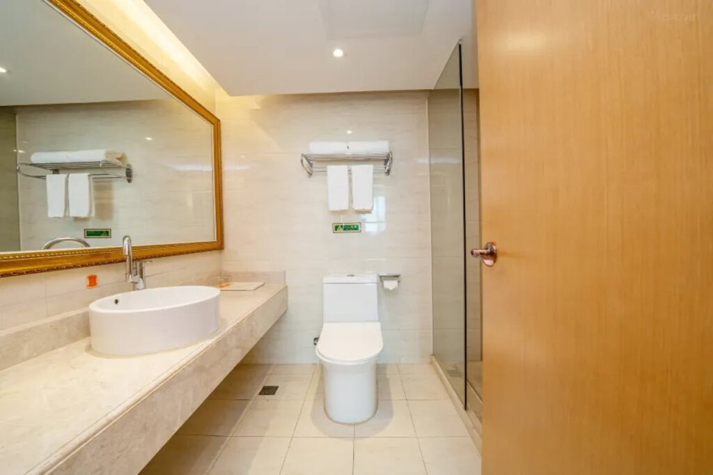 Дунгуань: Vienna Hotel (Dongguan Huangjiang Liangfa)